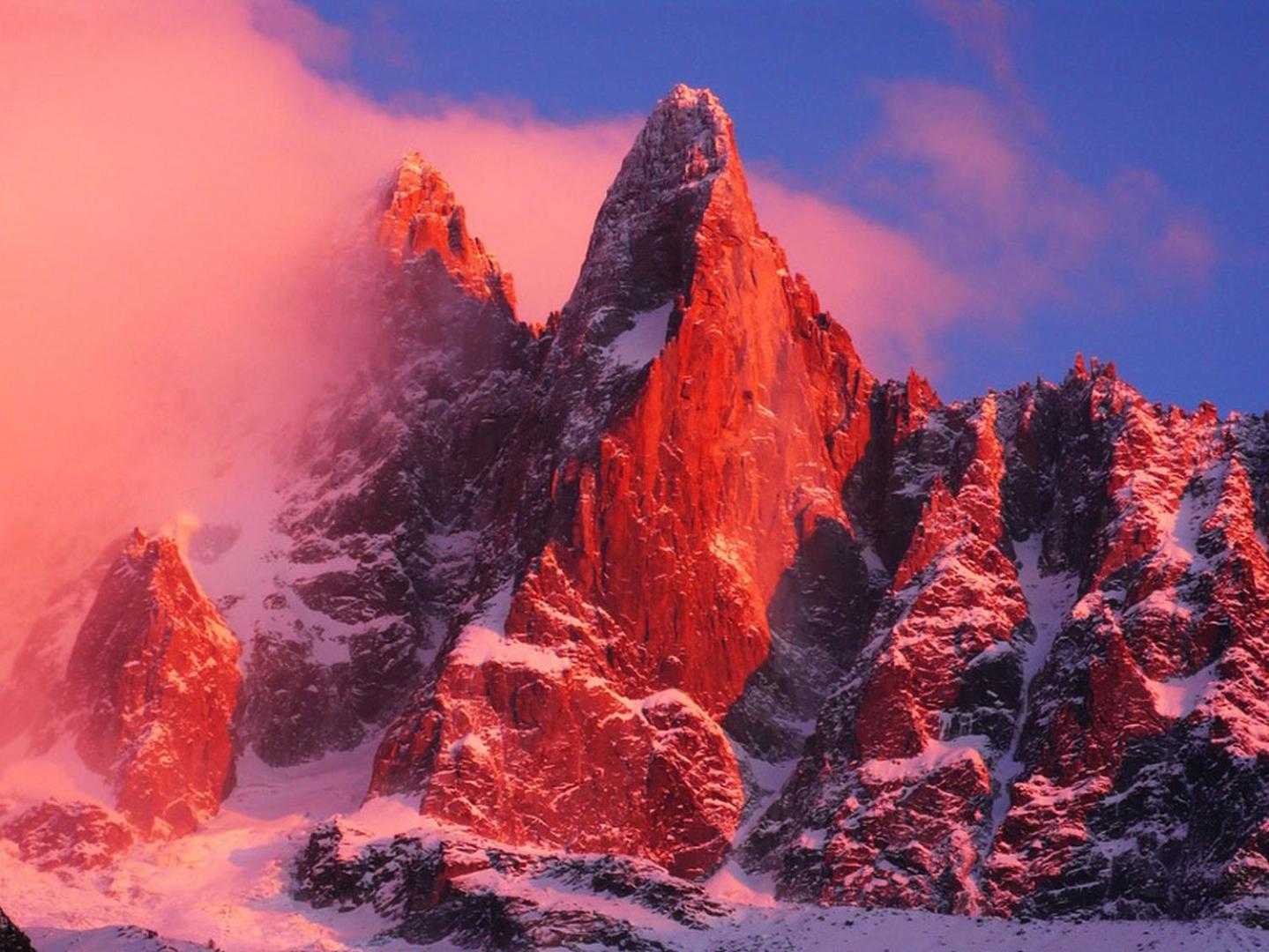 Apartment Au Bon Coin - Luxury Chamonix Hidden Haven, Mont Blanc View, Hot Tub And Garden 외부 사진