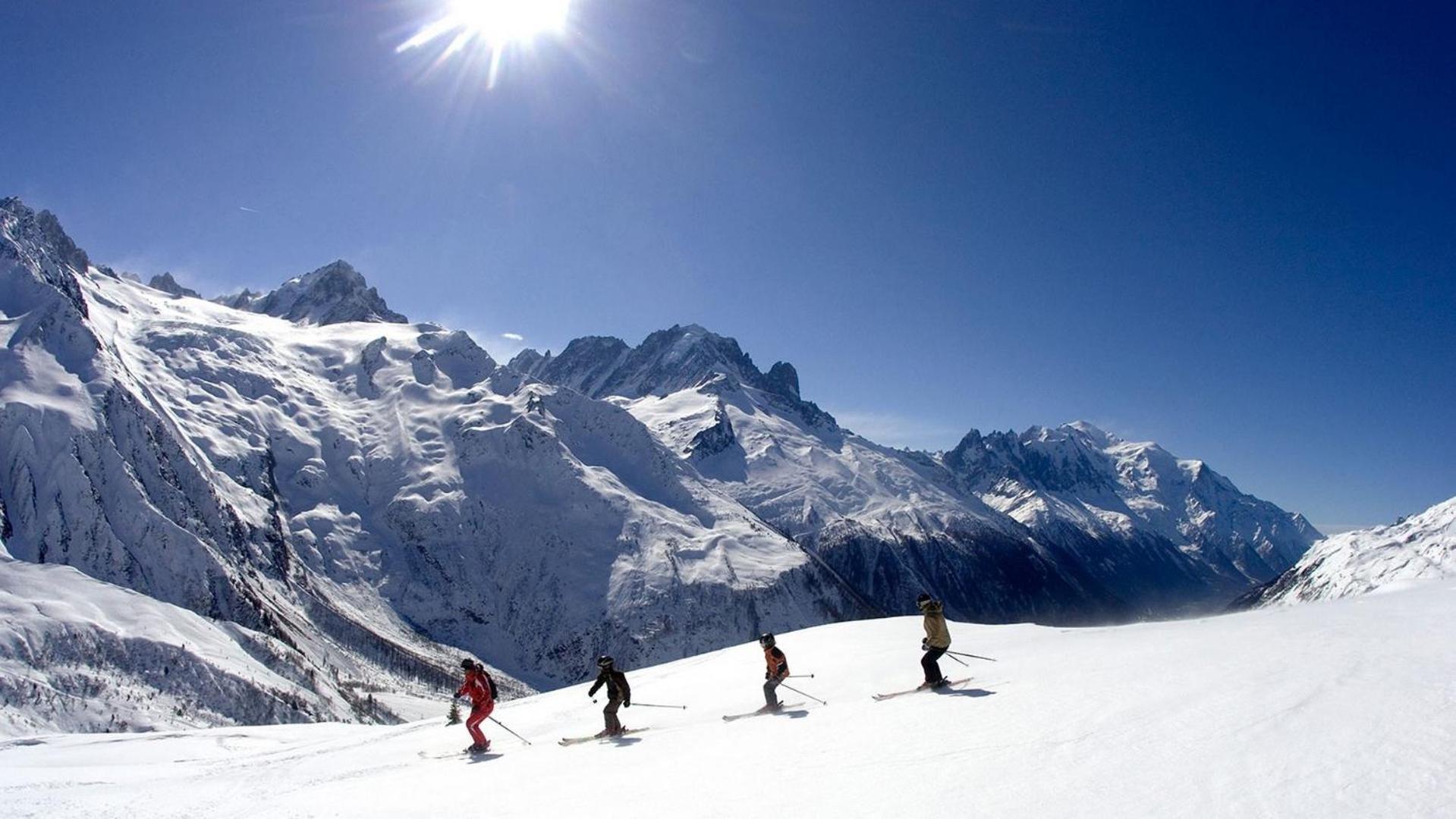Apartment Au Bon Coin - Luxury Chamonix Hidden Haven, Mont Blanc View, Hot Tub And Garden 외부 사진