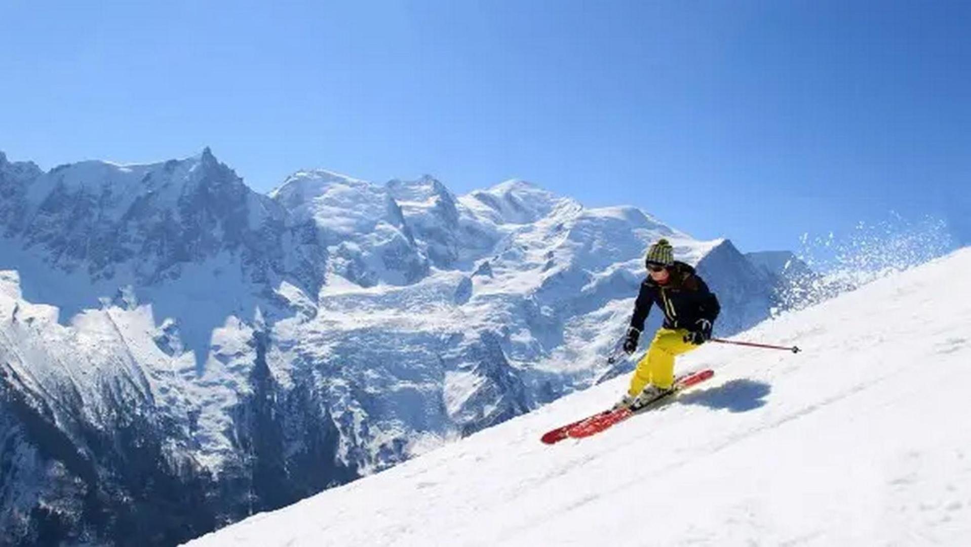 Apartment Au Bon Coin - Luxury Chamonix Hidden Haven, Mont Blanc View, Hot Tub And Garden 외부 사진