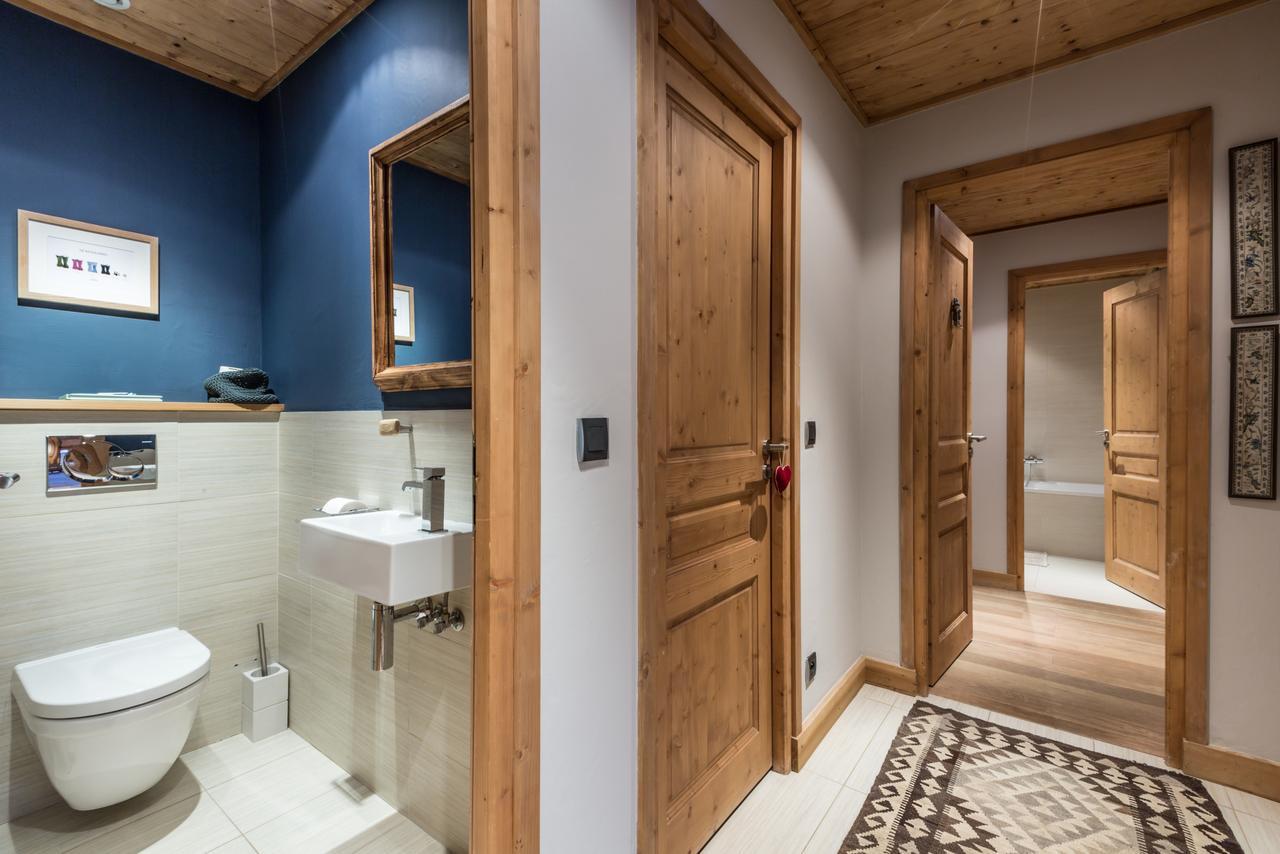Apartment Au Bon Coin - Luxury Chamonix Hidden Haven, Mont Blanc View, Hot Tub And Garden 외부 사진