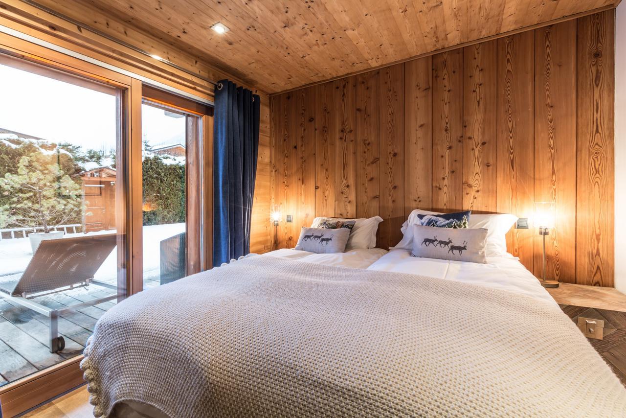 Apartment Au Bon Coin - Luxury Chamonix Hidden Haven, Mont Blanc View, Hot Tub And Garden 외부 사진